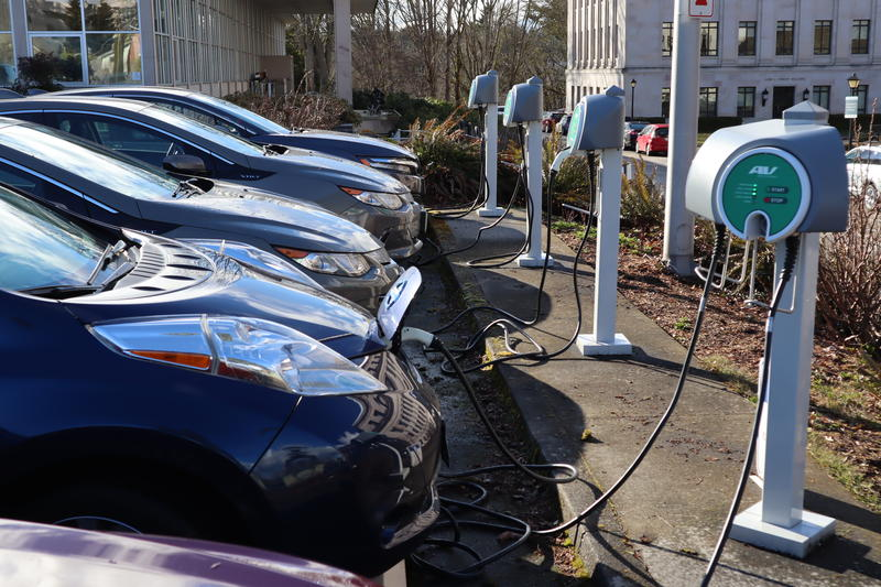 Incentives For Electric Car Buyers in Oregon